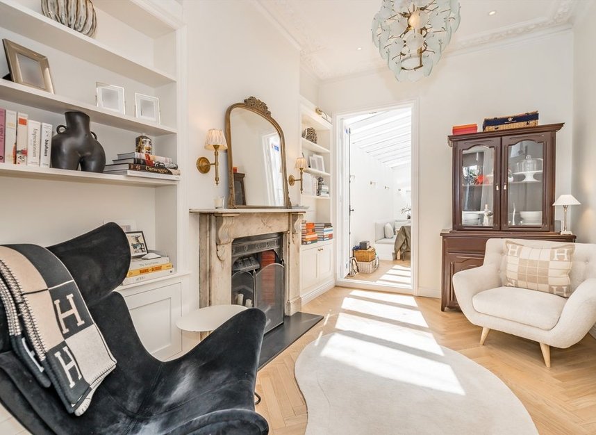 Properties for sale in Tournay Road - SW6 7UG view3