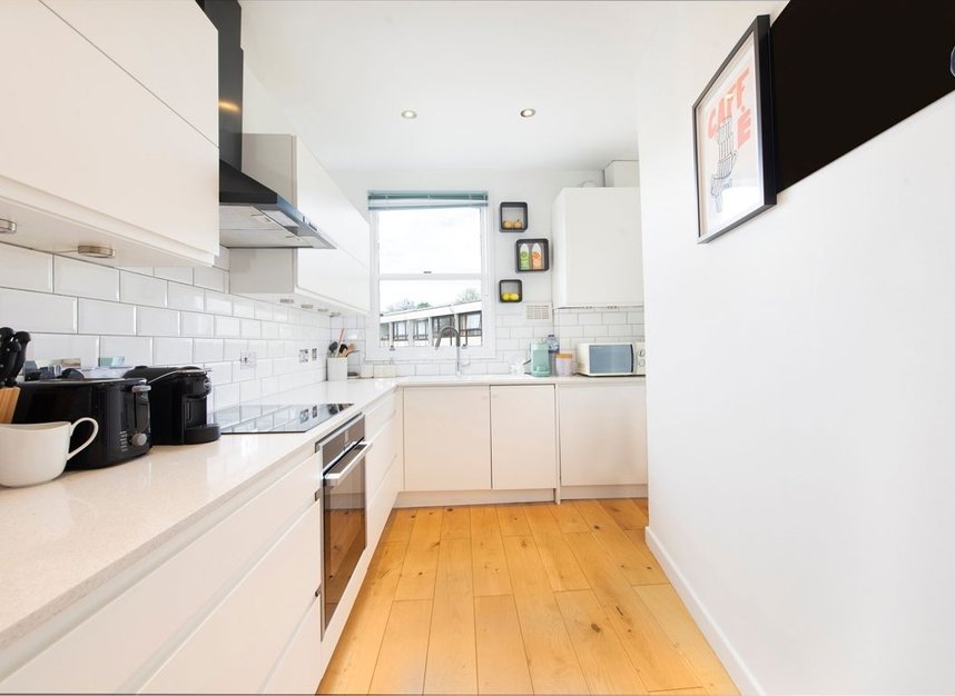 Properties for sale in Tremlett Grove - N19 5LA view3