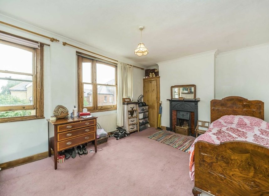 Properties for sale in Trinity Road - SW17 7SQ view8