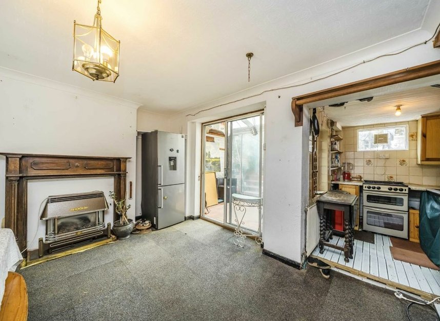 Properties for sale in Trinity Road - SW17 7SQ view4