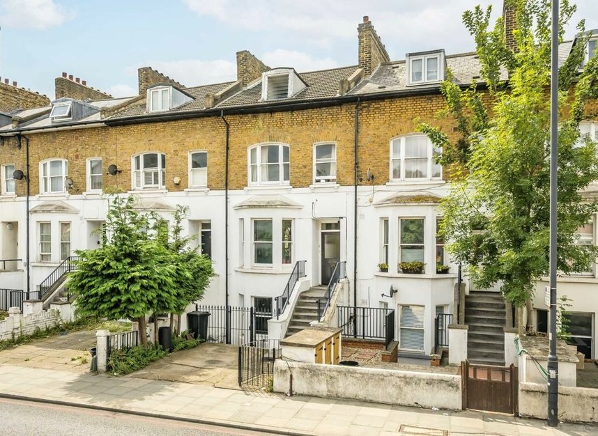 Properties for sale in Trinity Road - SW17 7SQ view11