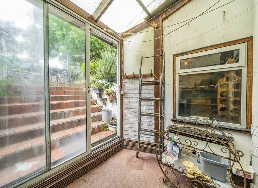 Properties for sale in Trinity Road - SW17 7SQ view9