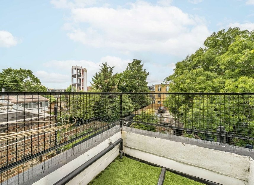 Properties for sale in Trinity Road - SW17 7SQ view7