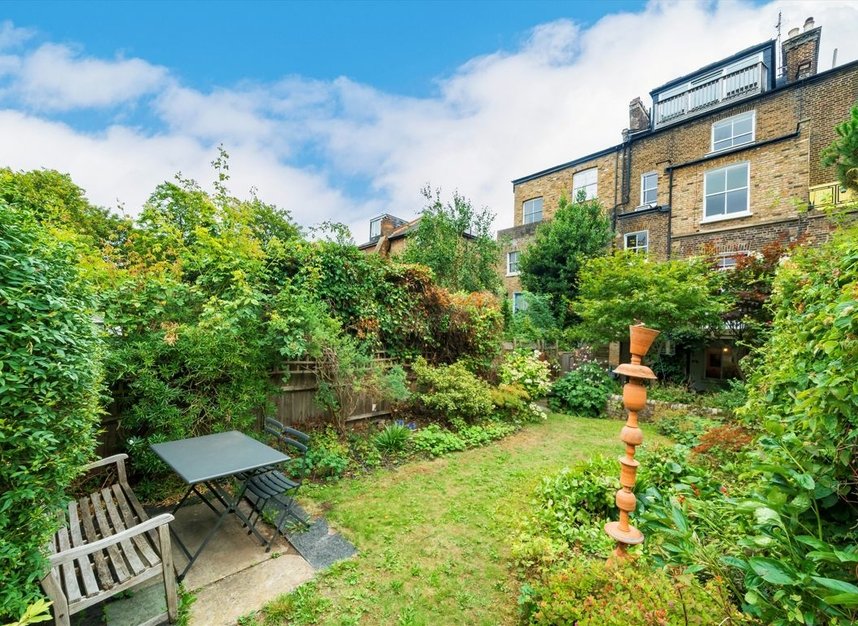 Properties sold in Tufnell Park Road - N7 0DU view8