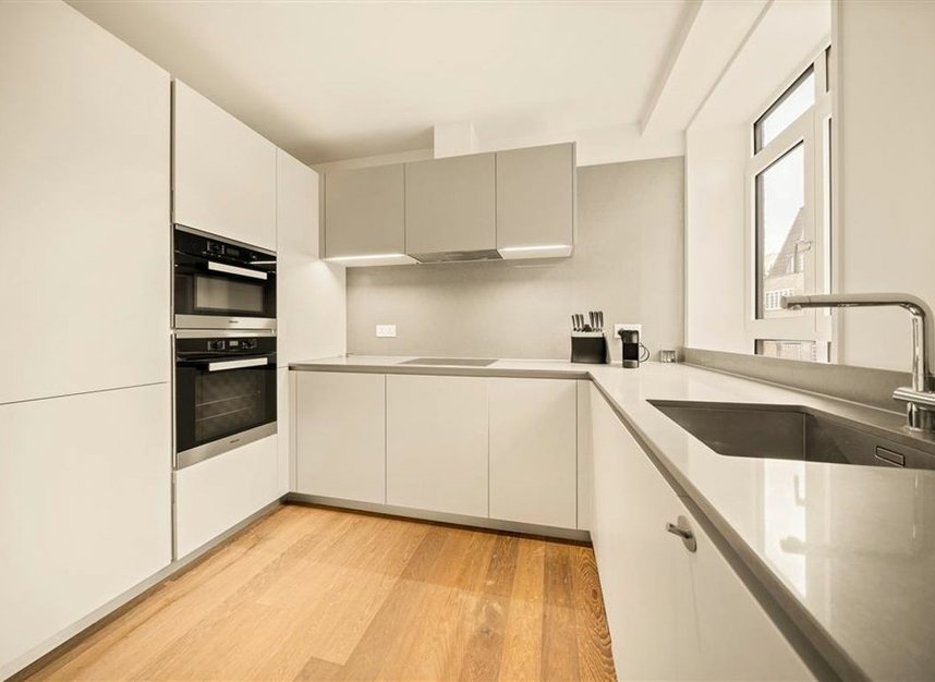 Properties for sale in Tufton Street - SW1P 3AF view3