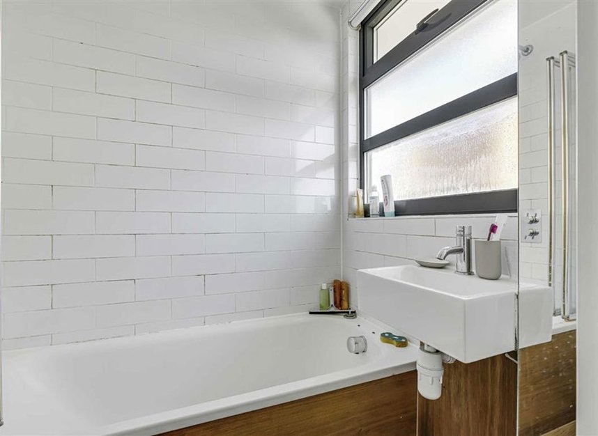 Properties for sale in Turner Street - E1 2AG view6