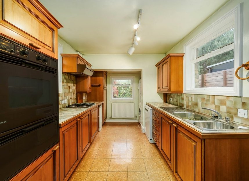 Properties for sale in Tytherton Road - N19 4QD view6