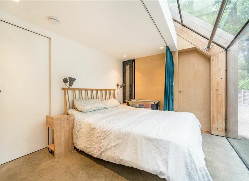 Properties for sale in Ulundi Road - SE3 7UQ view8