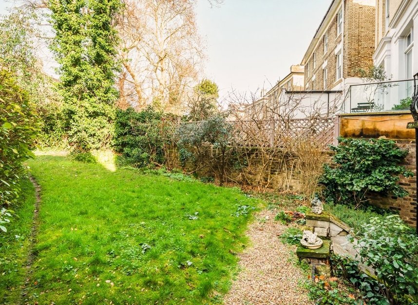 Properties for sale in Upper Park Road - NW3 2UN view5