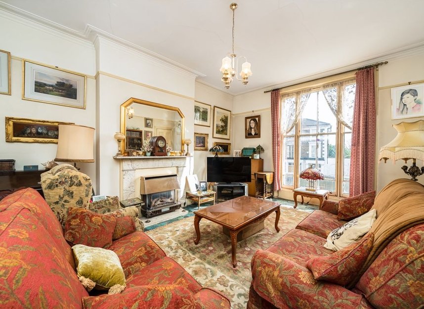 Properties for sale in Upper Park Road - NW3 2UN view2
