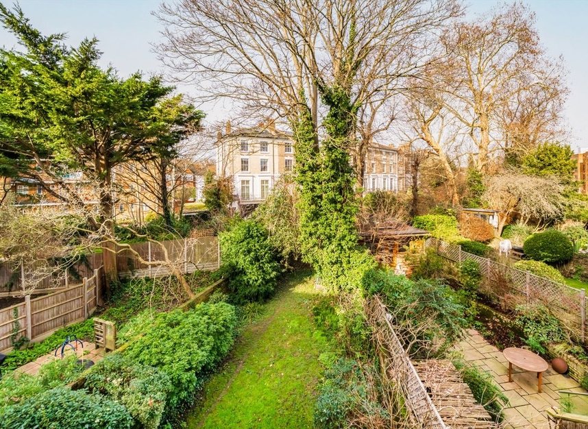 Properties for sale in Upper Park Road - NW3 2UN view4