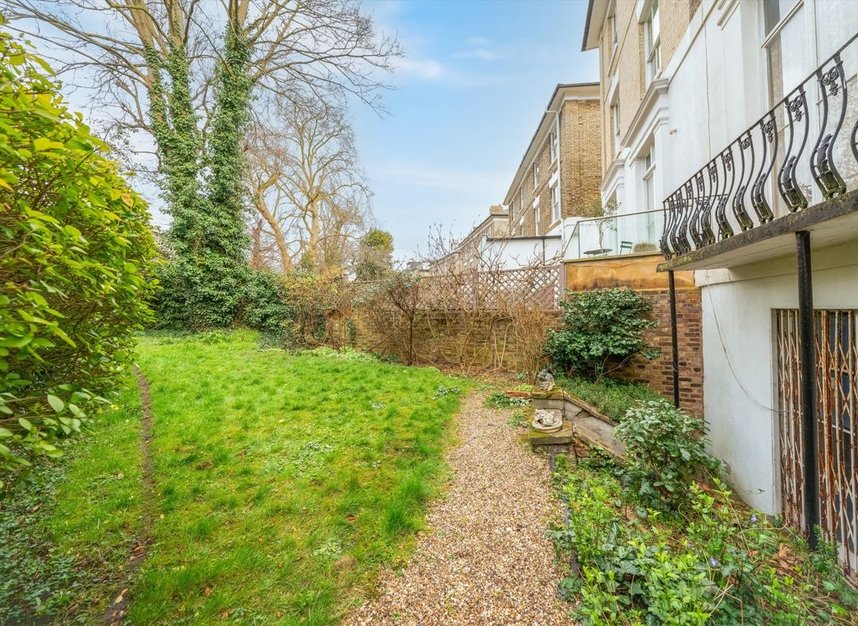 Properties for sale in Upper Park Road - NW3 2UN view7