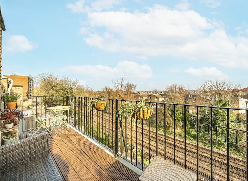 Properties sold in Upper Richmond Road - SW15 6TG view2