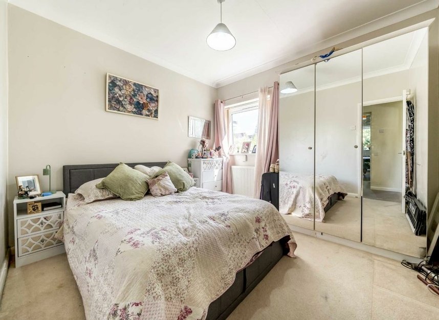 Properties for sale in Uxbridge Road - TW12 1AX view3