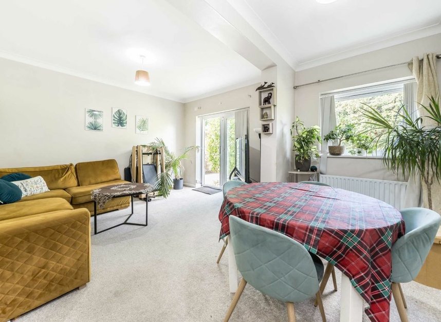 Properties for sale in Uxbridge Road - TW12 1AX view2