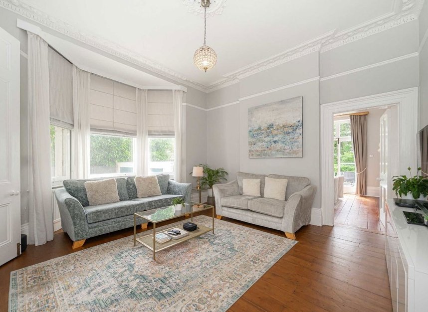 Properties for sale in Uxbridge Road - TW12 1BD view3
