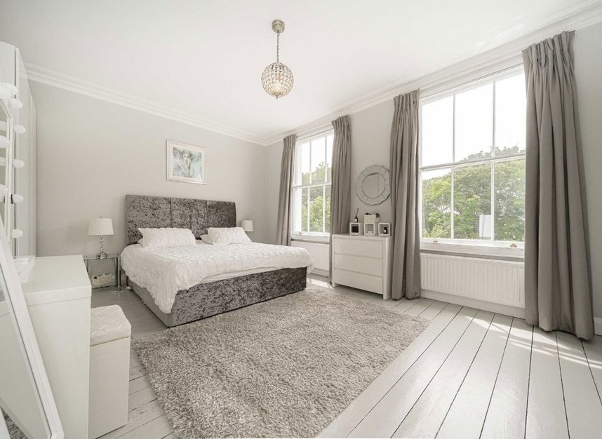 Properties for sale in Uxbridge Road - TW12 1BD view11