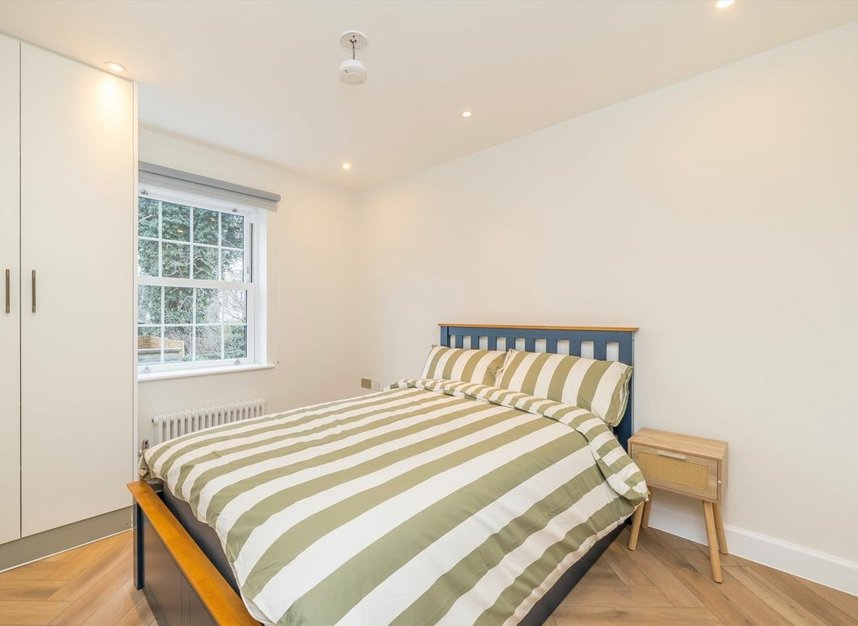 Properties for sale in Uxbridge Road - W12 9DT view4