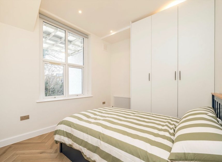 Properties for sale in Uxbridge Road - W12 9DT view5