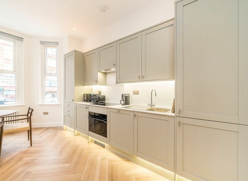 Properties for sale in Uxbridge Road - W12 9DT view3