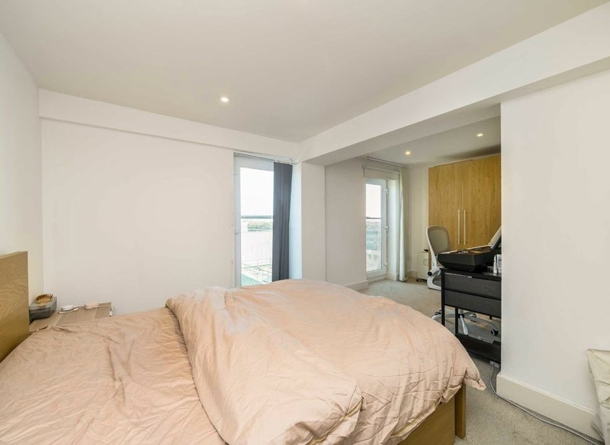 Properties for sale in Uxbridge Road - W5 2SU view5