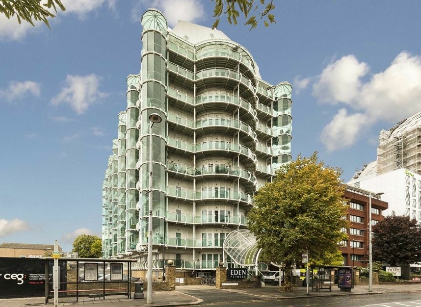 Properties for sale in Uxbridge Road - W5 2SU view7