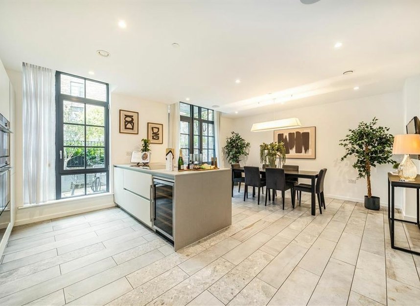 Properties for sale in Valentine Row - SE1 8BN view2