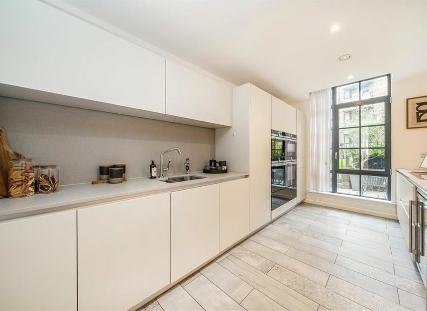 Properties for sale in Valentine Row - SE1 8BN view3