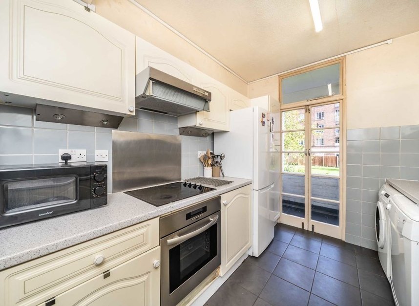 Properties for sale in Vermont Road - SW18 2AE view3