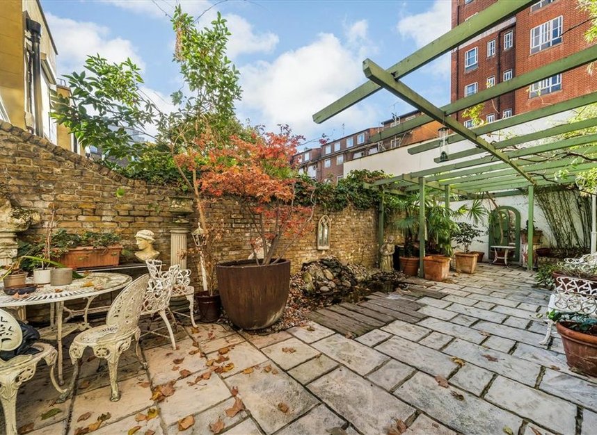 Properties for sale in Vincent Square - SW1P 2NP view11
