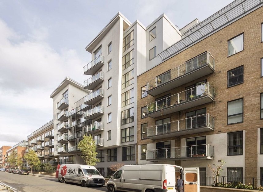 Flat for sale in Violet Road, London, E3 Dexters