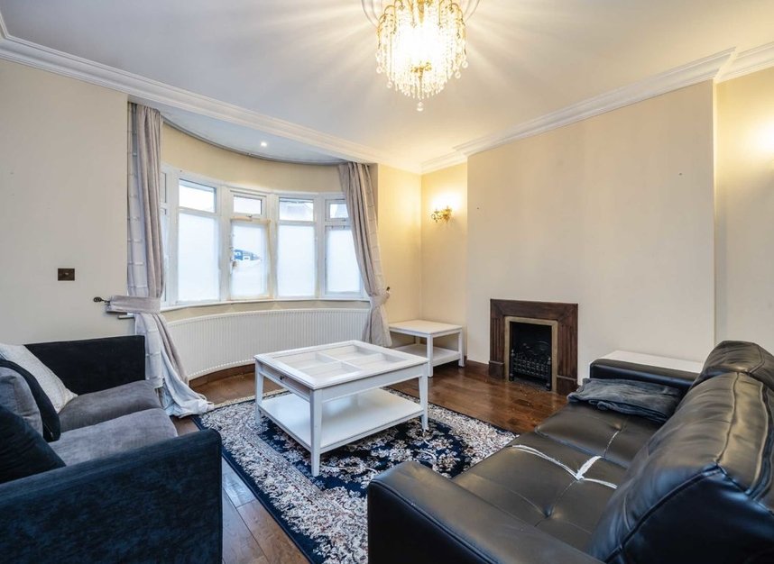Properties for sale in Vyner Road - W3 7LY view2