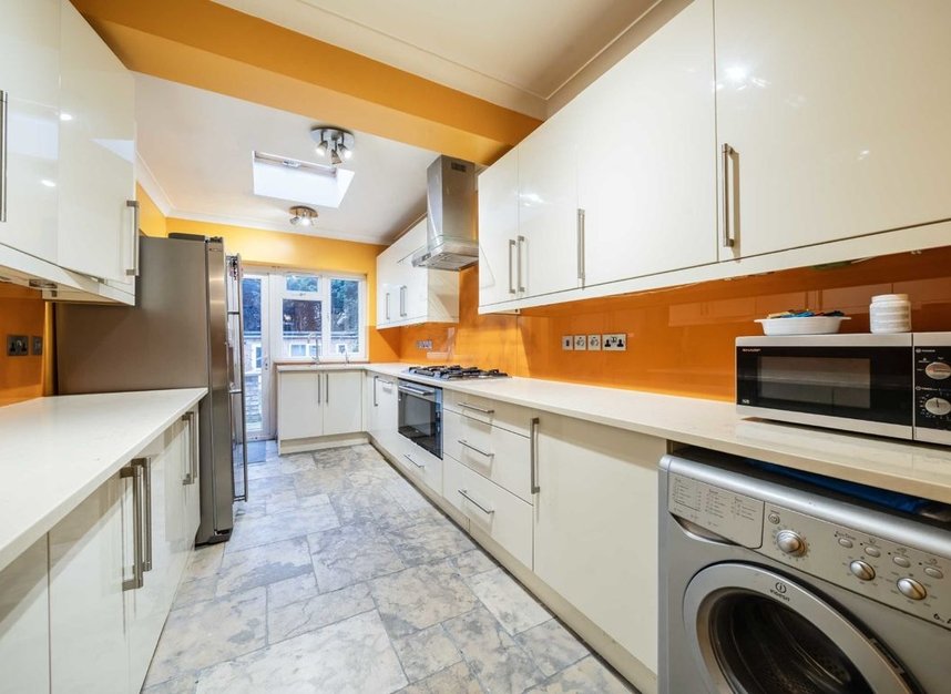 Properties for sale in Vyner Road - W3 7LY view5