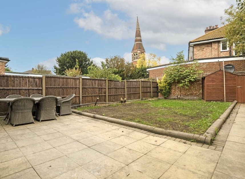 Properties for sale in Vyner Road - W3 7LY view6