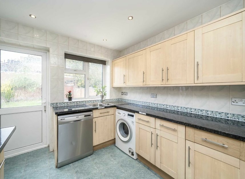 Properties for sale in Vyner Road - W3 7LY view3