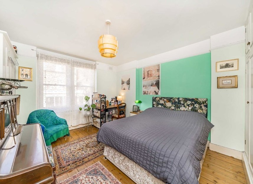 Properties for sale in Wakehurst Road - SW11 6DA view11