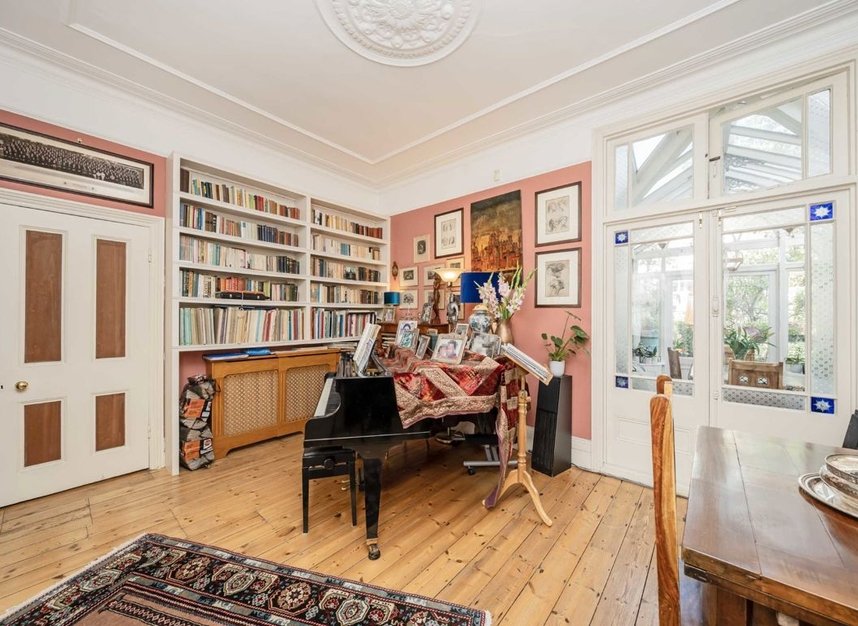 Properties for sale in Wakehurst Road - SW11 6DA view6