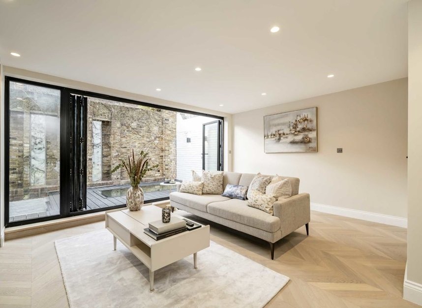 Properties for sale in Waldron Mews - SW3 5BT view1