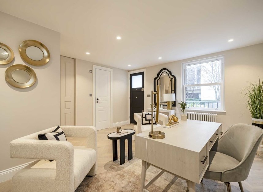 Properties for sale in Waldron Mews - SW3 5BT view4