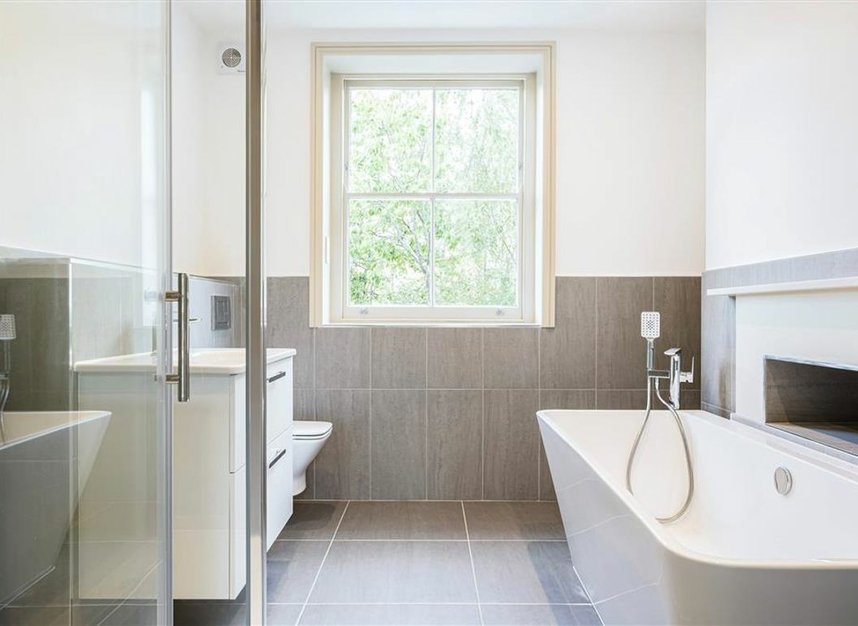 Properties for sale in Walnut Tree Walk - SE11 6DN view12