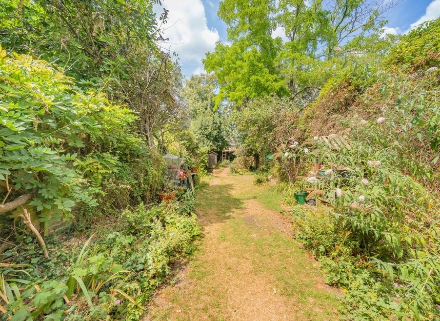 Properties for sale in Wandle Road - SW17 7DW view4