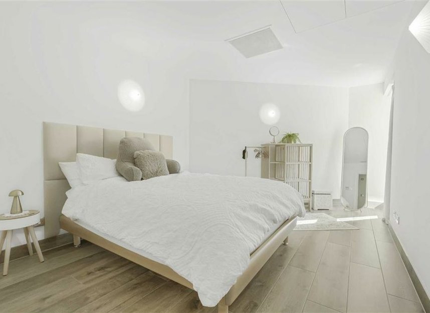 Properties for sale in Wapping High Street - E1W 1NQ view7
