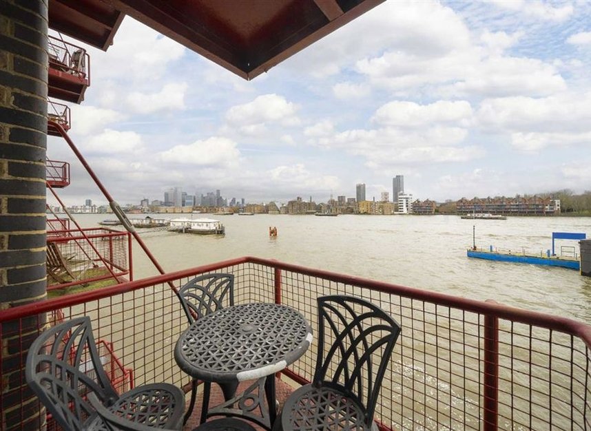 Properties for sale in Wapping High Street - E1W 2PR view8