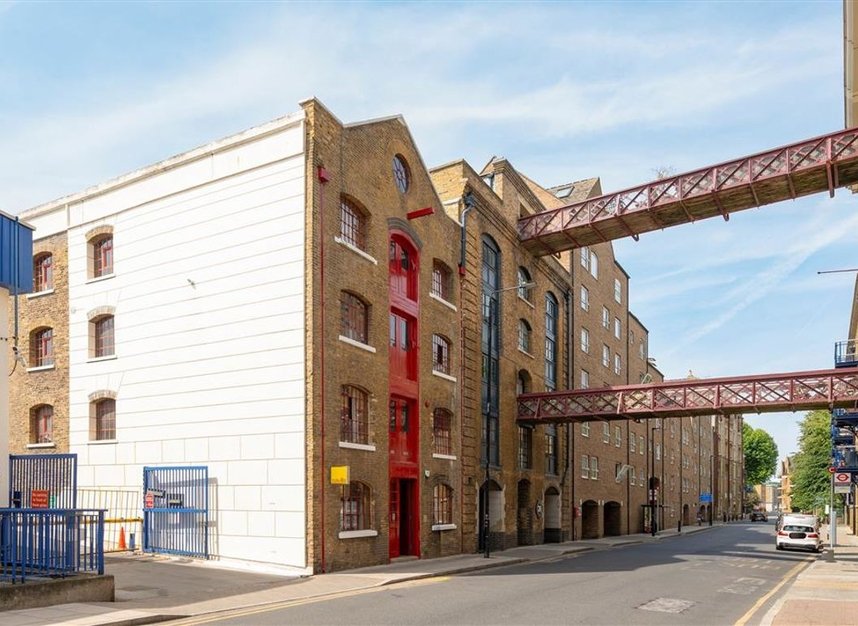 Properties for sale in Wapping High Street - E1W 2NB view3