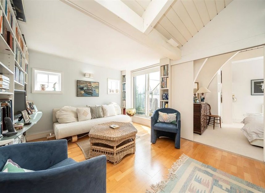 Properties for sale in Wapping High Street - E1W 2NB view10