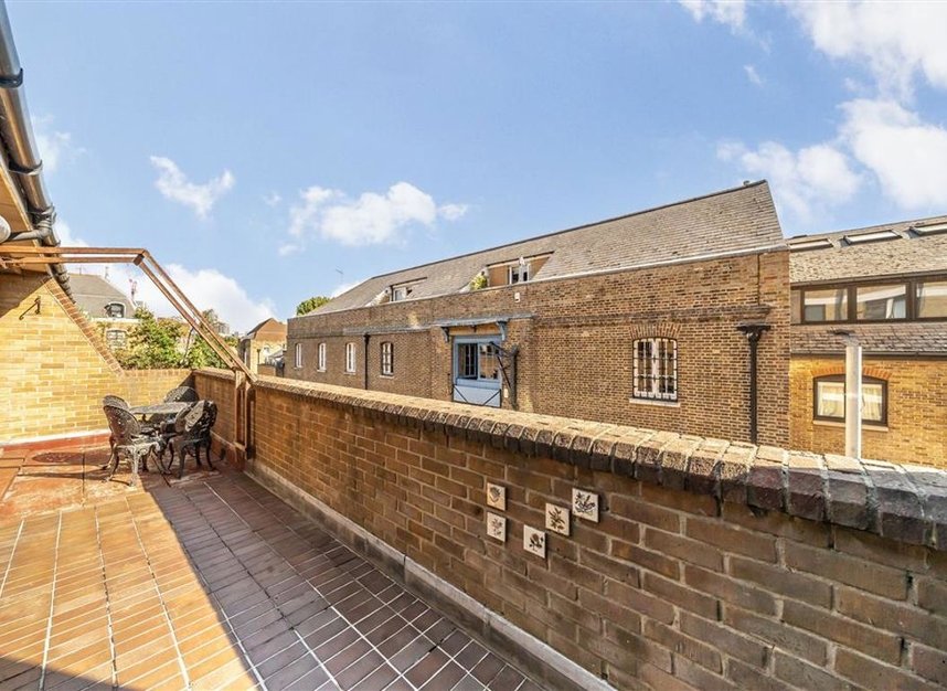Properties for sale in Wapping Lane - E1W 2RU view9