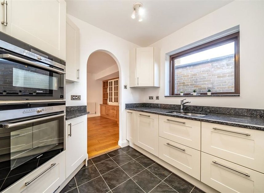 Properties for sale in Wapping Lane - E1W 2RU view4
