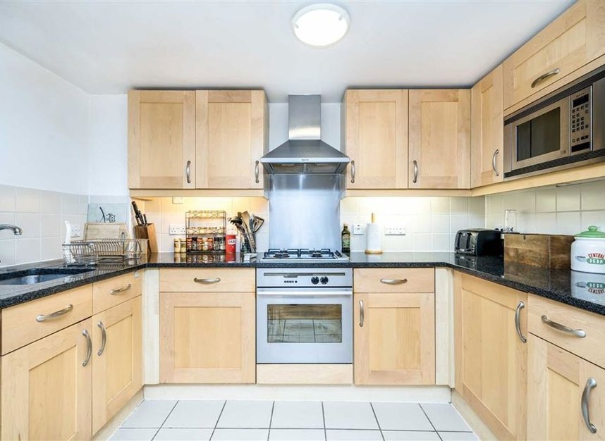Properties for sale in Wapping Wall - E1W 3SJ view4