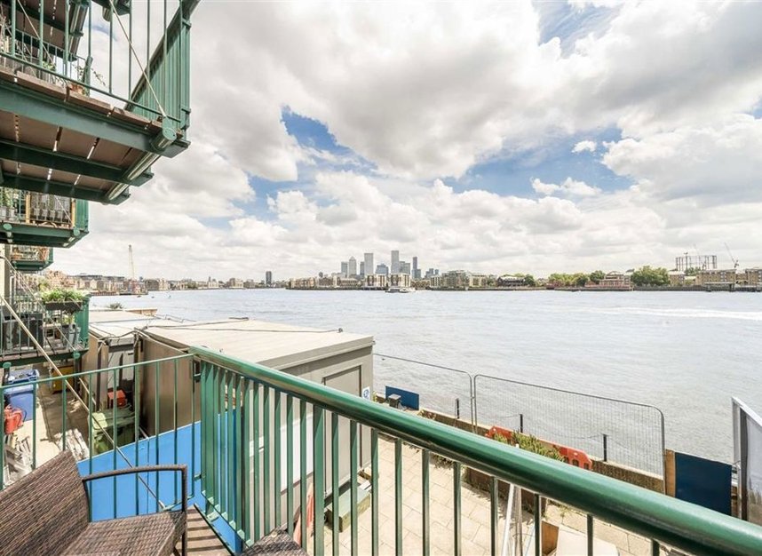 Properties for sale in Wapping Wall - E1W 3SJ view9