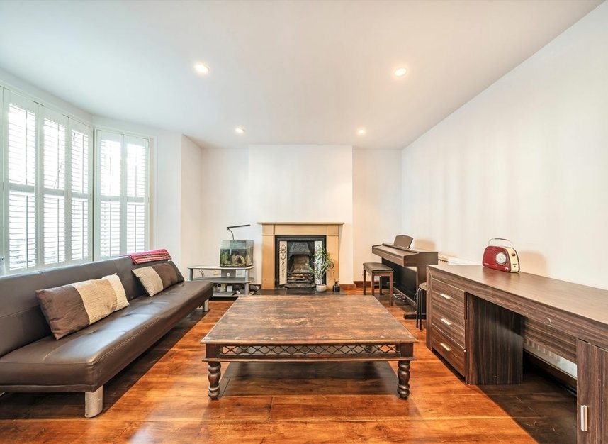 Properties for sale in Warlock Road - W9 3LW view2